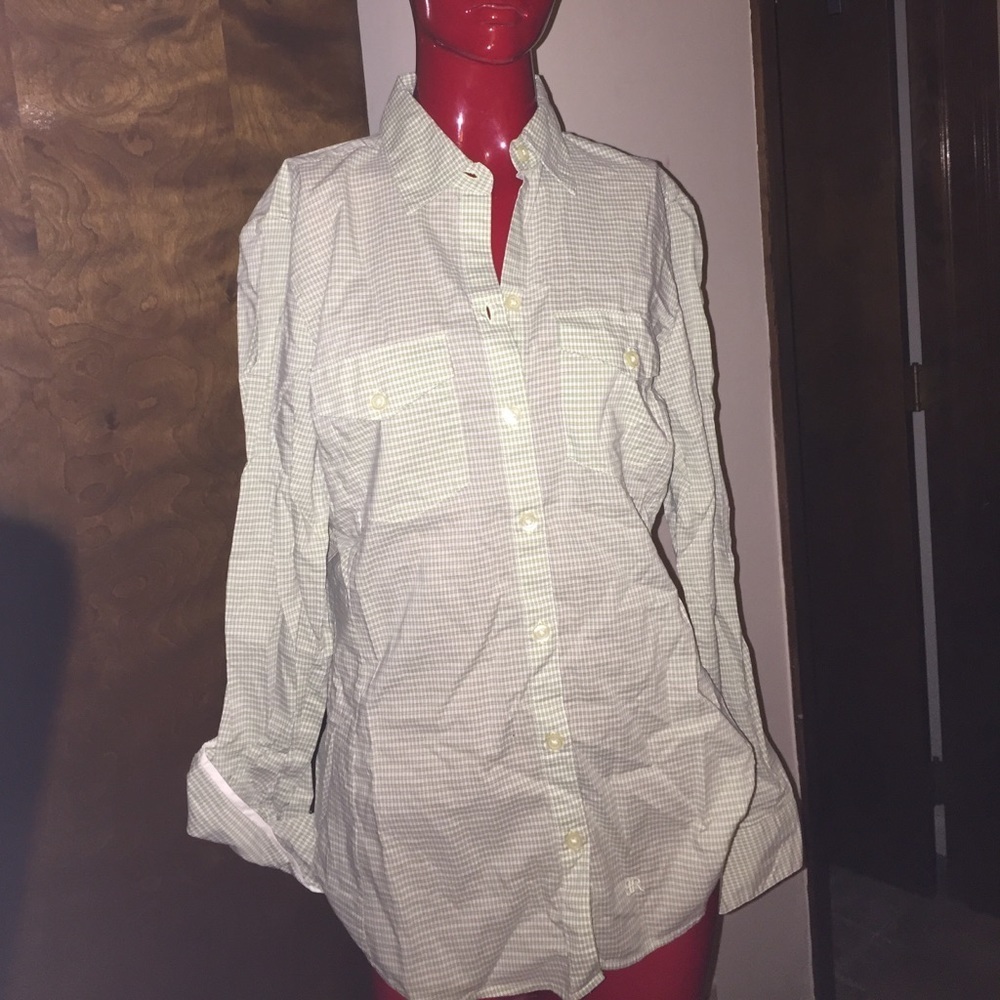 Size small banana republic button down